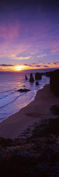 12_Apostles_Vertical.jpg