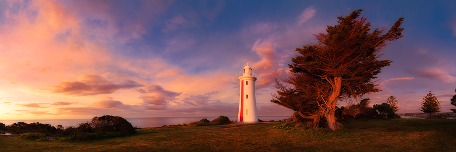 Lighthouse_Sunset_Devonpot.jpg
