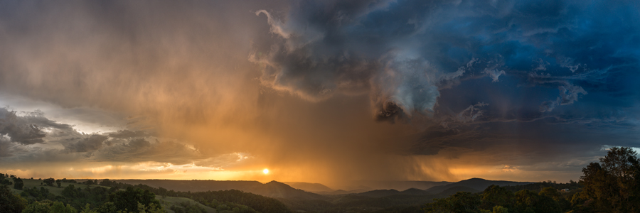 Storm_over_Maleny.jpg